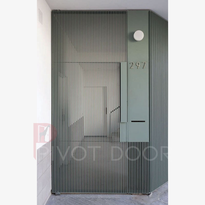 PVT 153 Pivot Door Otantik